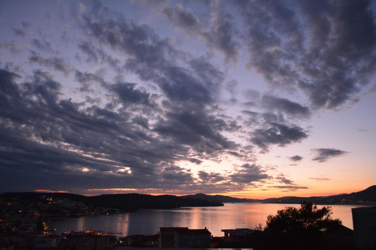 Apartments Curic Trogir Exterior photo